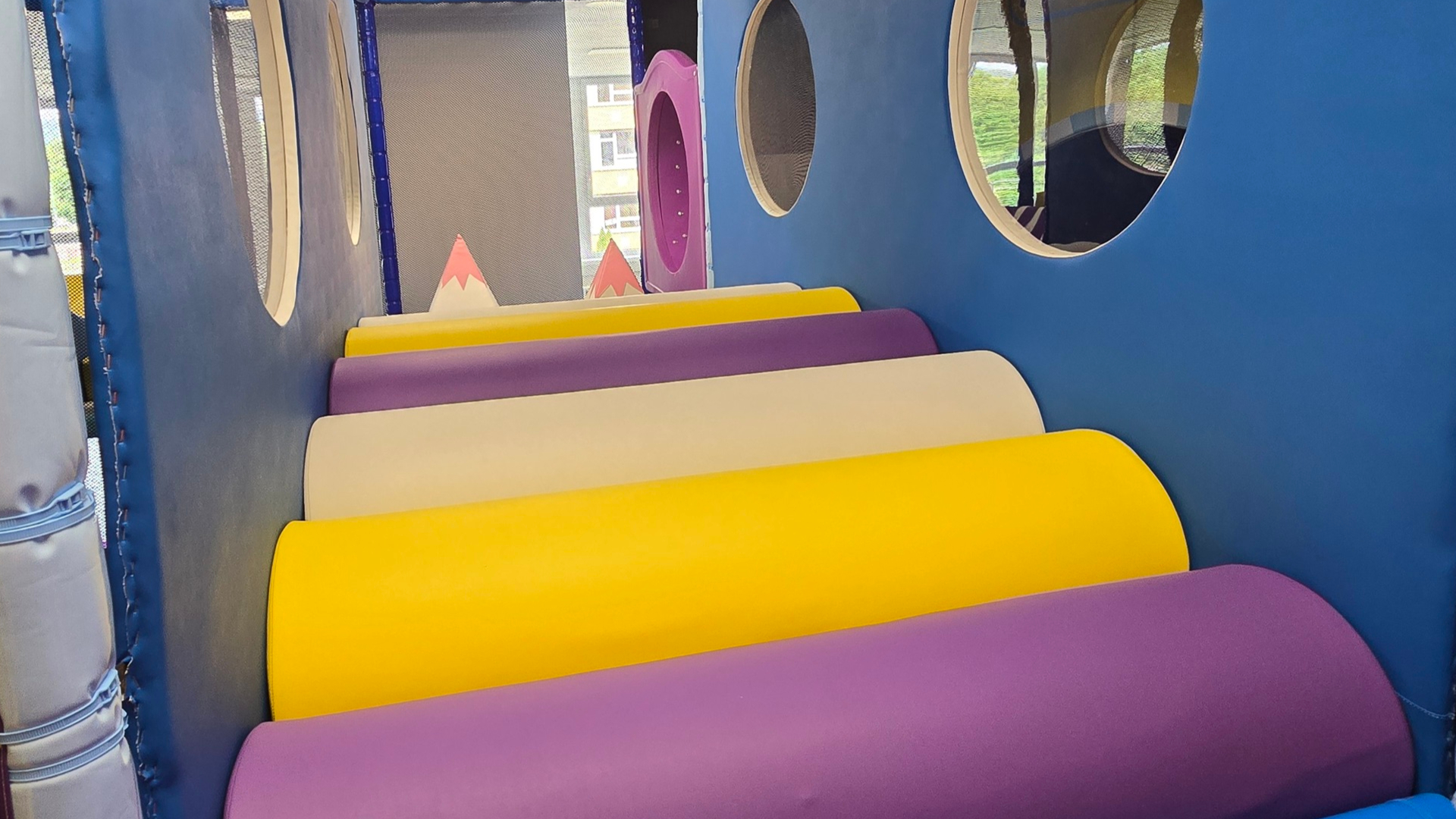 Forth slide